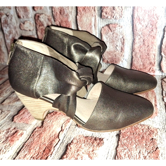 Eileen Fisher 'Mary' Twist Front Metallic Leather Wedge Pump - Bronze - Picture 4 of 16